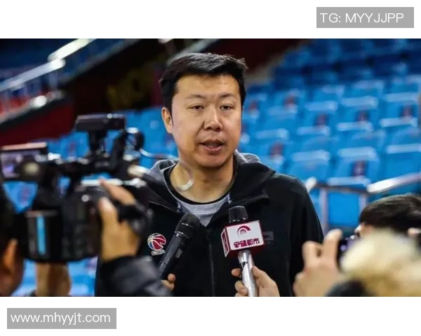 王治郅直言杨瀚森最大问题在于光环表扬缺乏实质意义