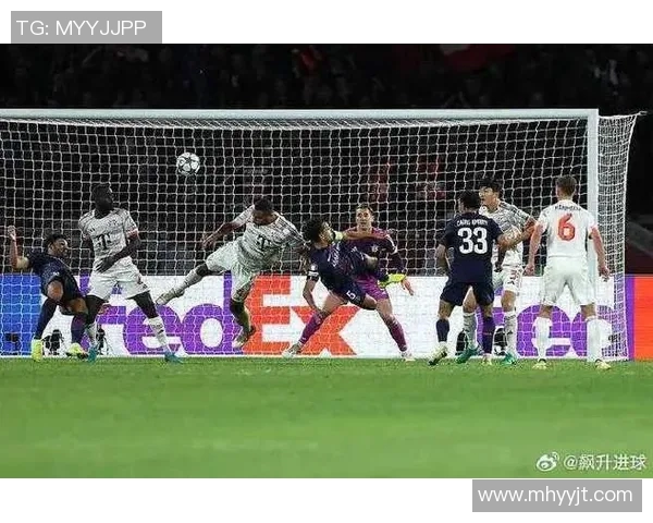 足坛最新动态：拜仁继续不败领跑曼城绝杀对手巴萨和AC米兰双双登顶